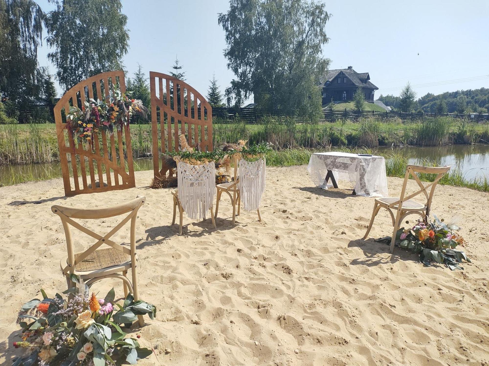 Dom Nad Rozlewiskiem Zamość Exteriör bild