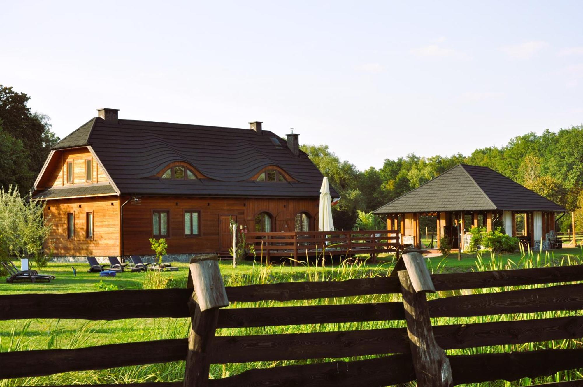 Dom Nad Rozlewiskiem Zamość Exteriör bild